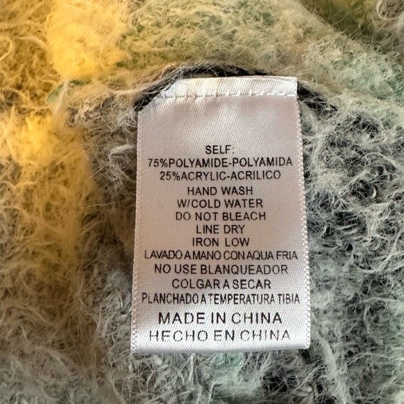 &merci Abstract Striped Eyelash Sweater - Picture 7 of 8